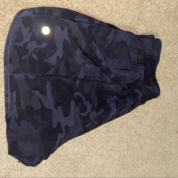 Lululemon Shorts 5 inch - Picture 2 of 4